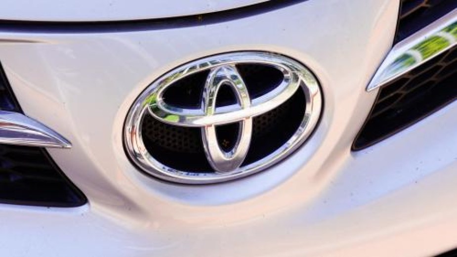 toyota sima logotipo (3)